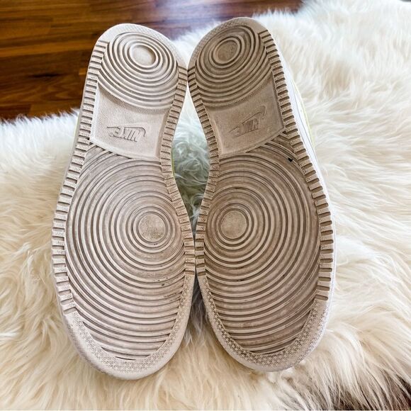 🍋 Nike • Women's Court Vision Low Sneaker White/Lt Zitron-bright Mango Size 8.5 - Picture 10 of 11